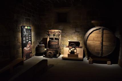 Prensas y lagaretas del Museo del Vino de Galicia