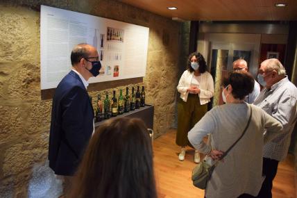 Presentación de la exposición temporal "Imágenes del vino en Galicia" 